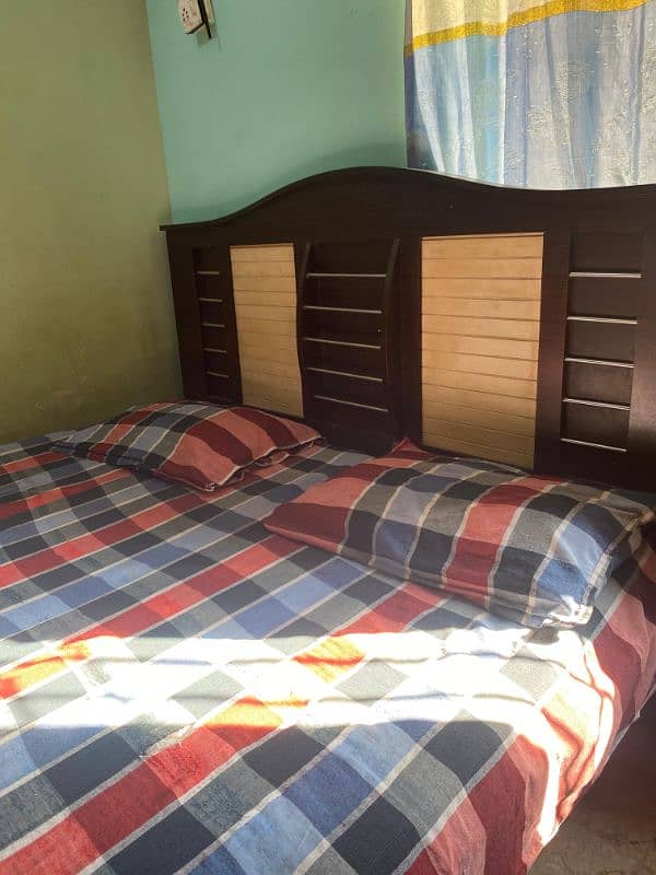 Urgent Bed lasani sheet with mattress 4