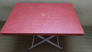 foldable plastic table