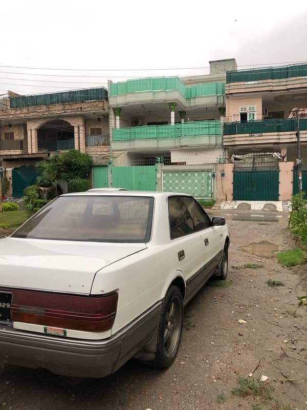 Toyota Crown 1988 5