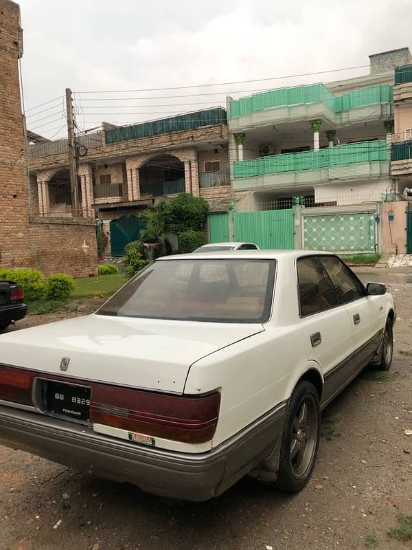 Toyota Crown 1988 10