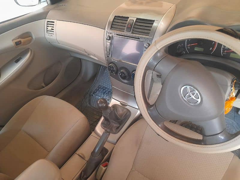 Toyota Corolla 2.0 D 2010 14