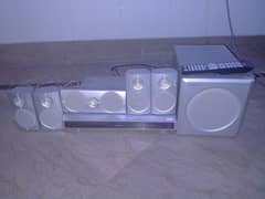 pioneer amplifier and Philips speakers sound system