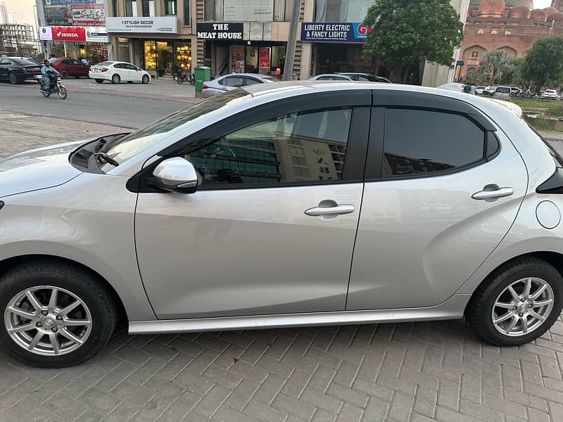 Toyota Yaris hatchback 1.0 X varient 2024 5