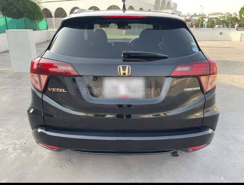 Honda Vezel 2016 1