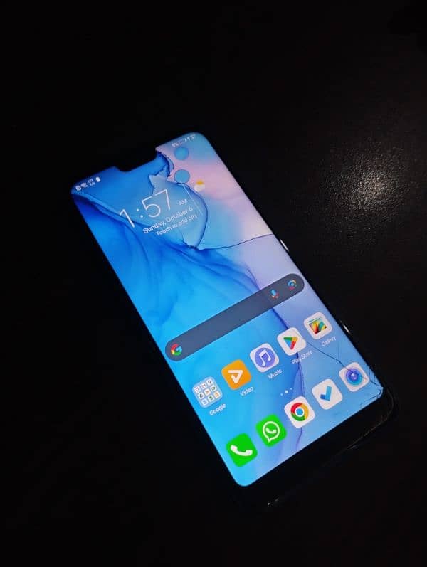 Huawei Honor 10 (4GB, 128GB) 1