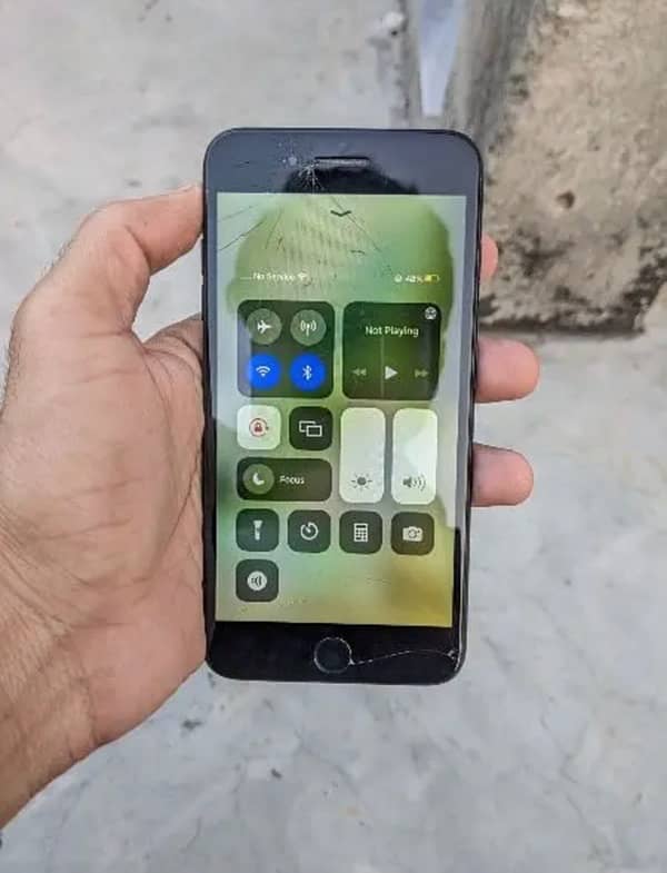 I phone 7 plus 128gb + box nonpta exchange possible 3