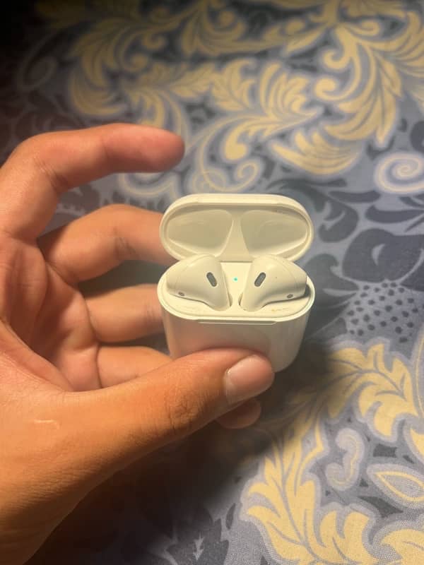 airpods 1st gen 2