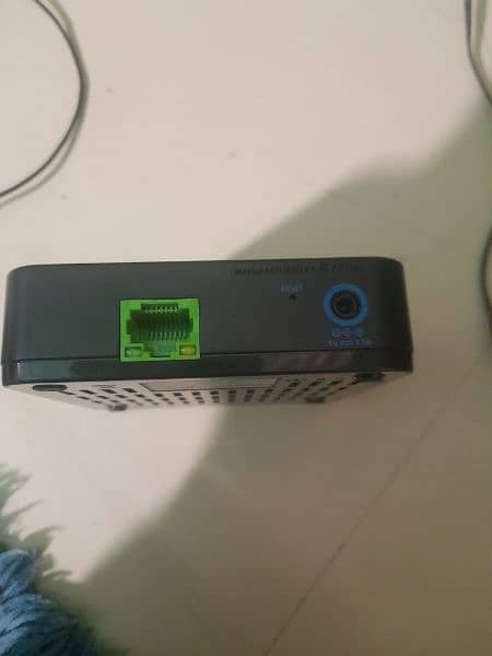 Wifi Wirless Router on no charger 11