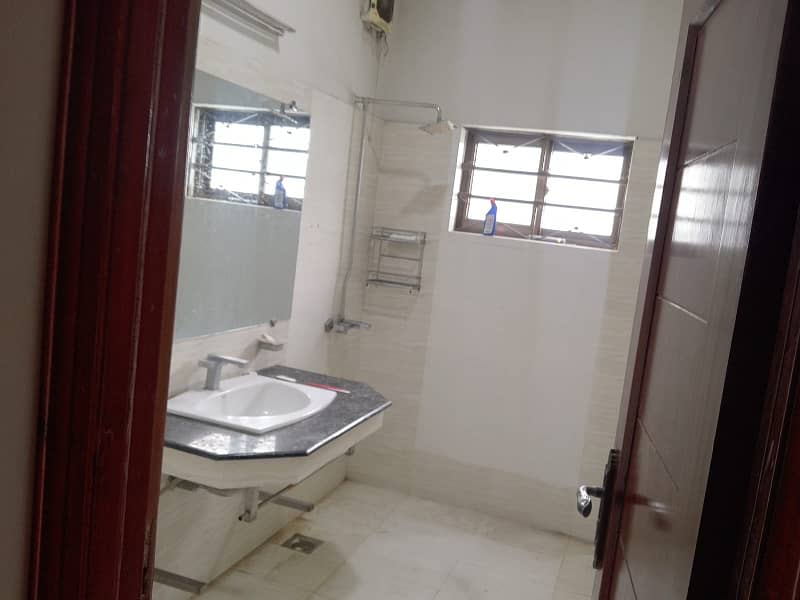 1 KANAL TILED VIP HOUSE FOR RENT IN JOHAR TOWN NEAR LDA OFFICE JOHAR TOWN LAHORE 4