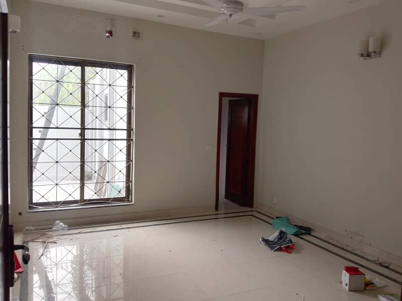 1 KANAL TILED VIP HOUSE FOR RENT IN JOHAR TOWN NEAR LDA OFFICE JOHAR TOWN LAHORE 8