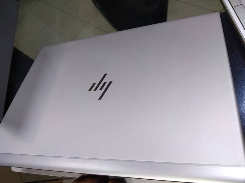 HP Elite Book G6 core 8th generation touch screen with face ID 4