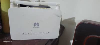 HUAWEI WIFI ROUTER FIBER SUPPORT AND CABLE SUPPORT