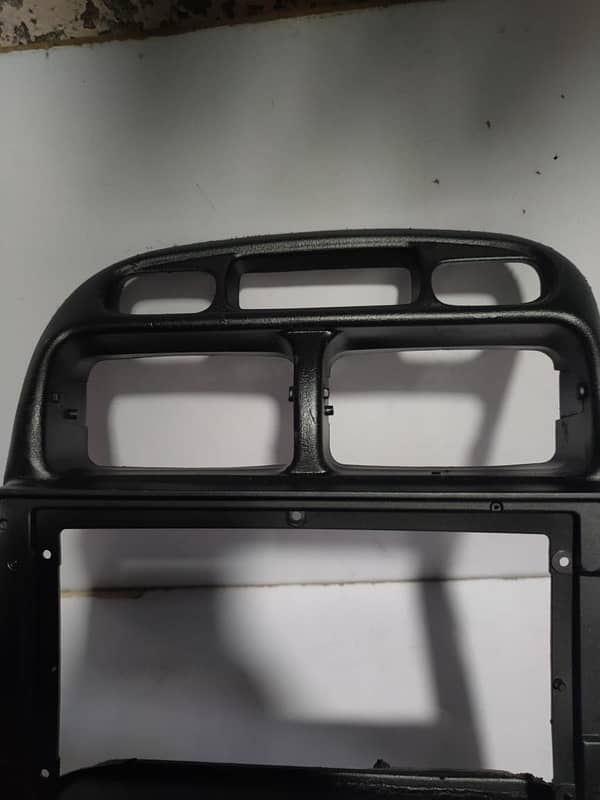 Suzuki baleno android panel frame 1