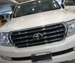 Land cruiser zx 2010 model old parts pearl white color