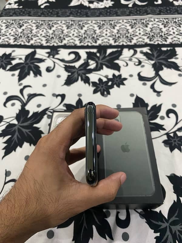 iPhone 11 Pro 64gb PTA APPROVED 2