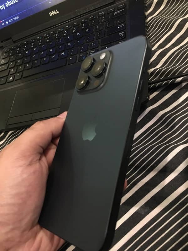 IPhone 15 pro max 256gb 0