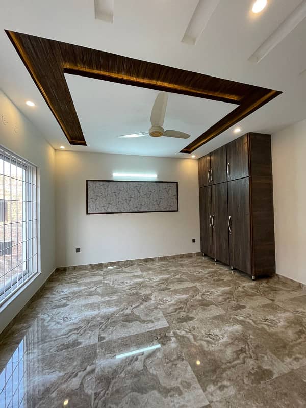 10 Marla Brand New House Is Available On 3 Year Installments In Bahria Town Lahore 13