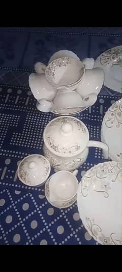 Dinner set