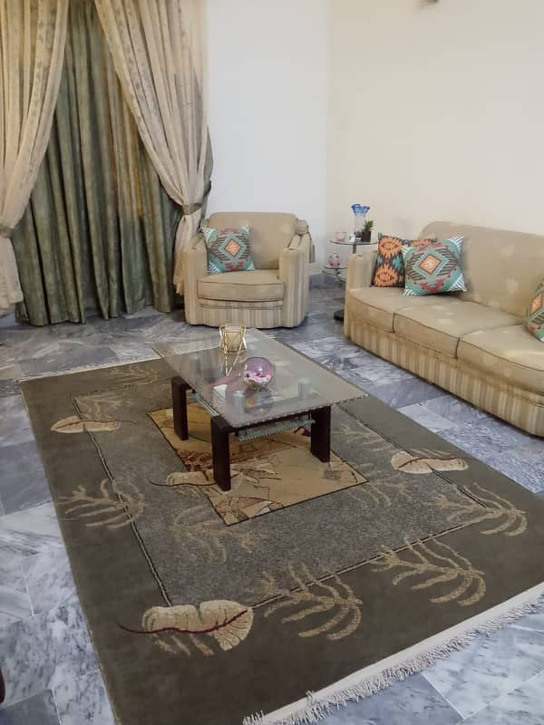 two bed lounge second floor portion on 240y for rent in johar 2