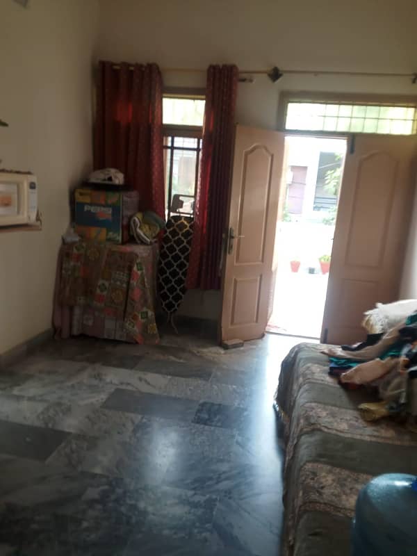 two bed lounge second floor portion on 240y for rent in johar 4