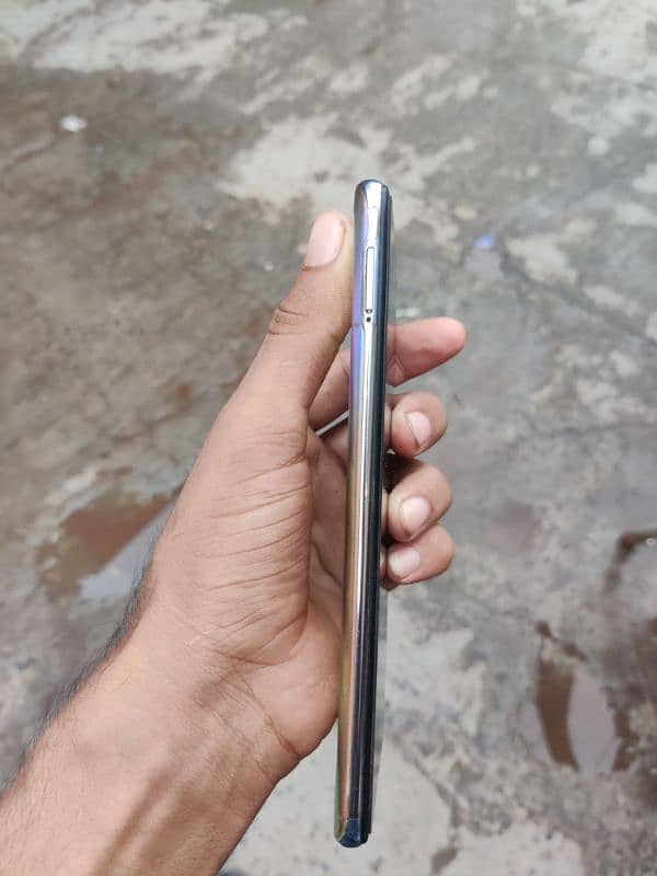 infinix note 10 pro 4