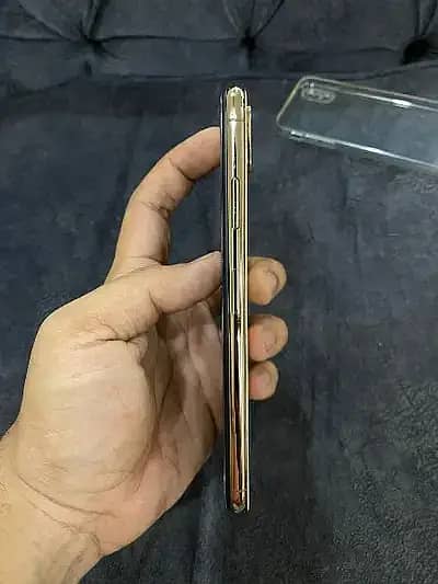 Xs max 64gb pta approved in mint condition 4