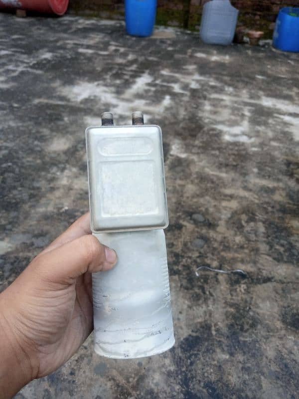 LNb 2 ports good condition 0