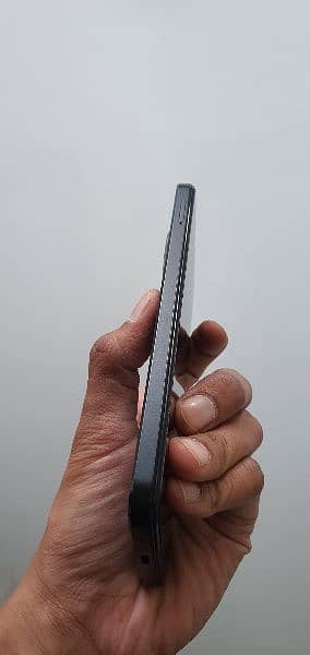 Xiaomi Realme A3 4/128 black 3