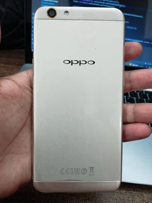 Oppo F1s 2