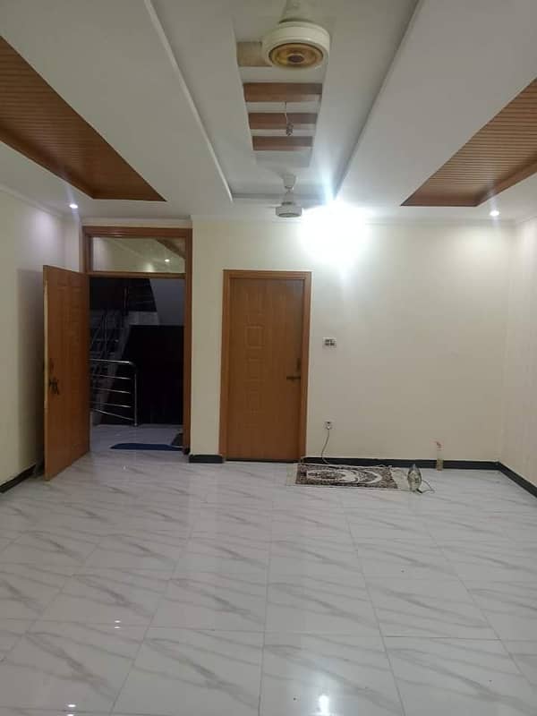 1 bedroom flat apartment for rent near ghauri town 2