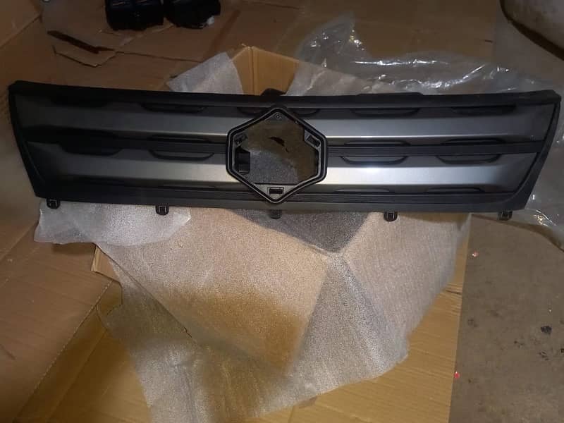 Suzuki Vitara All Spare parts available Suspension wheel hub 13