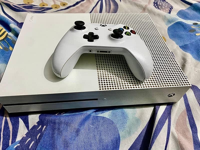 Xbox 1s 4