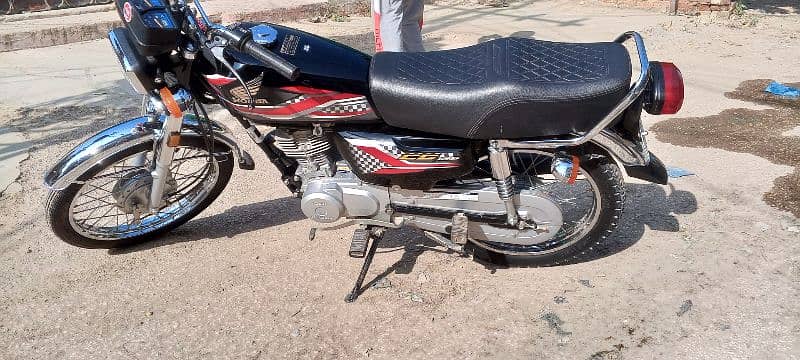 Honda 125 2024 model thori bohot kami peshi bhi hojaye gi 03137818870 1