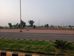 10 Marla Plot For Sale In Tulip Extention Block Park View City Lahore 0