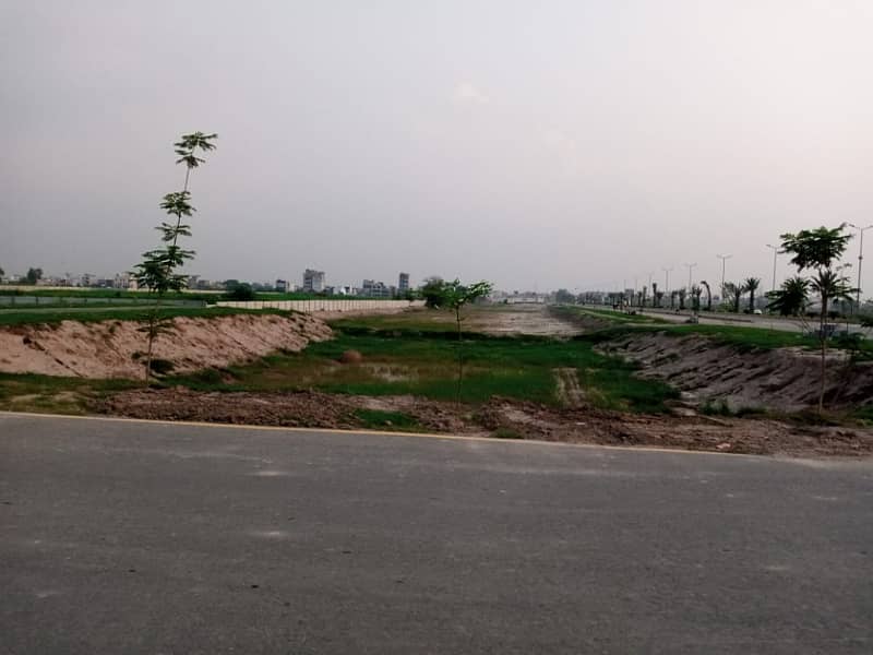 10 Marla Plot For Sale In Tulip Extention Block Park View City Lahore 5