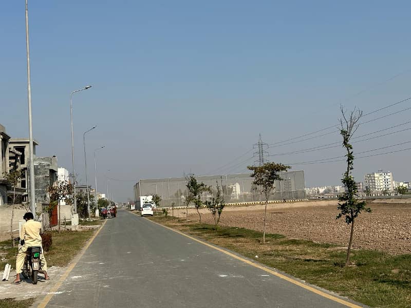 5 Marla Half Possession Paid 1800 Series Plot For Sale In Platinum Block Park View City Lahore 0