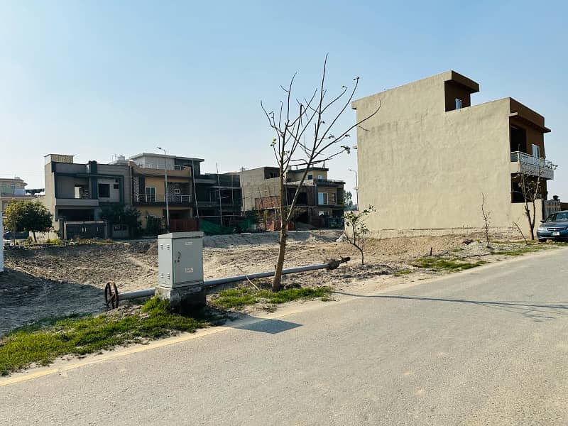 5 Marla Half Possession Paid 1800 Series Plot For Sale In Platinum Block Park View City Lahore 11