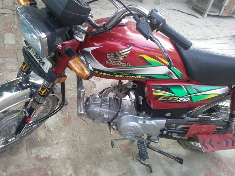 Honda CD 2022 , just 17000 used demand 125000 4