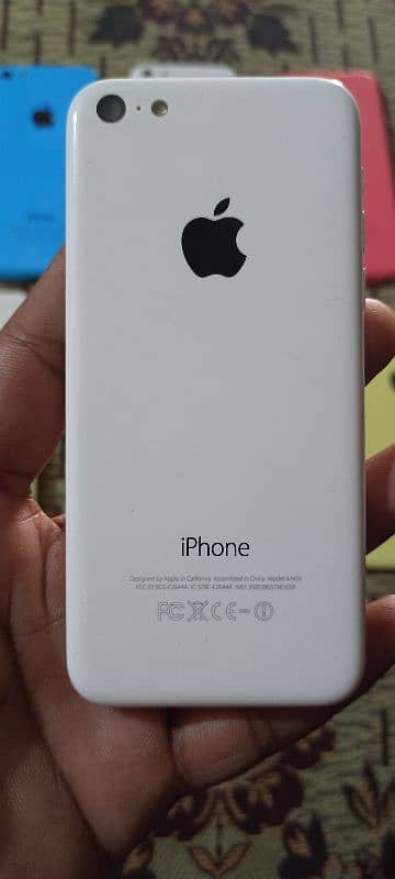 Iphone 5c 16gb 6500  32gb 7500 non pta all original rate final 2