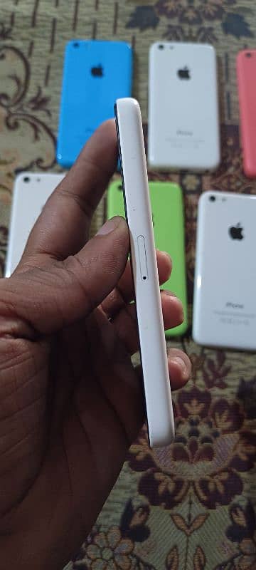 Iphone 5c 16gb 6500  32gb 7500 non pta all original rate final 6