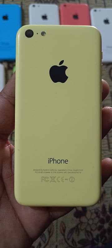 Iphone 5c 16gb 6500  32gb 7500 non pta all original rate final 17