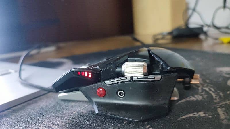 MAD CATZ R. A. T 5 Fully customizable gaming mouse for sale 2