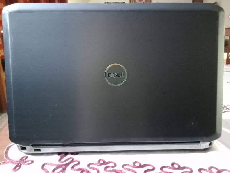 Dell Latitude e5520 core i5 2nd gen, metal body, numpad 0