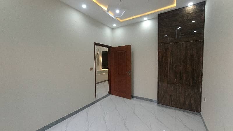 Centrally Located House In Al Hafeez Gardens Is Available For Sale 20