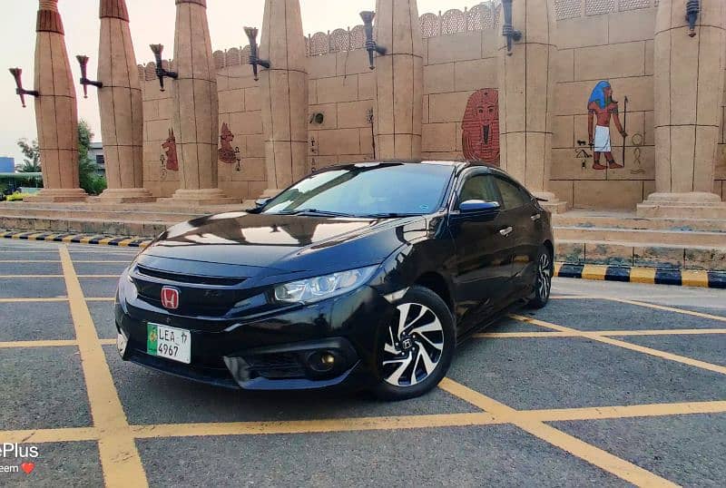 Honda Civic Oriel RS 2016,17 URGENT SALE petrol avereg 16,18 guranty 9