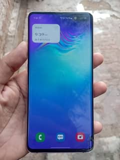 Samsung galaxy s10 plus 8 256 chota sy doat hai aur back change