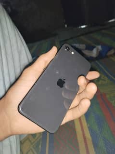 I phone se2020 factory unlock 64gb