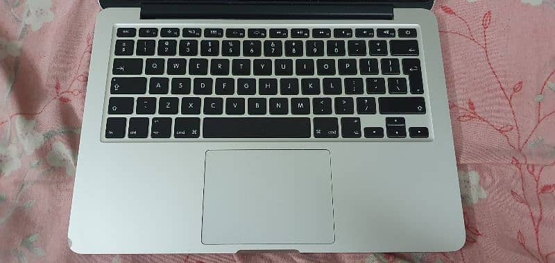 Macbook Pro Late 2012 Retina Display 1