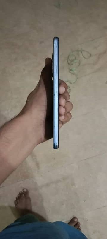 Vivo Y33s 8/128 Full box with Original charger 2