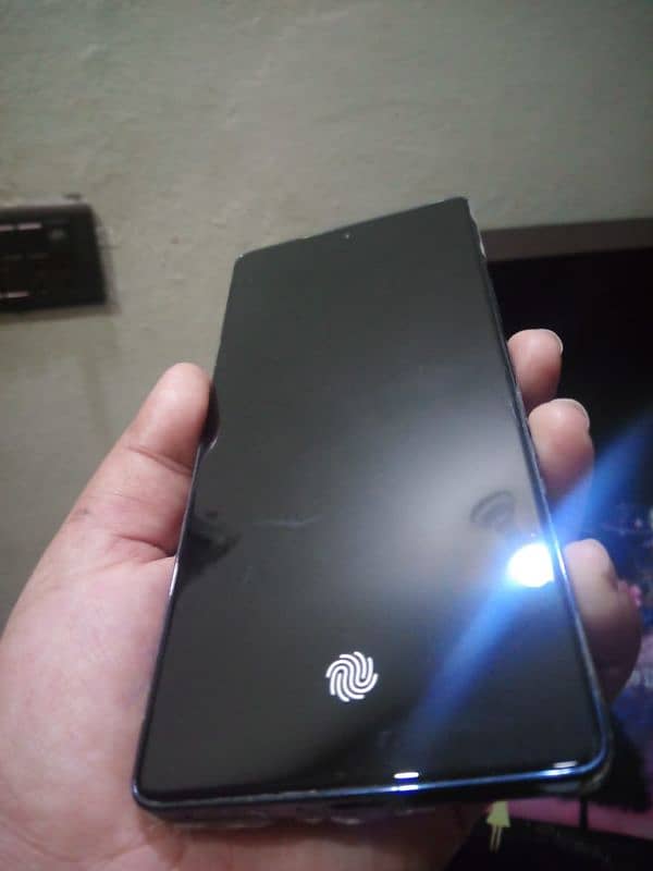 Infinix note 40 8/256 1